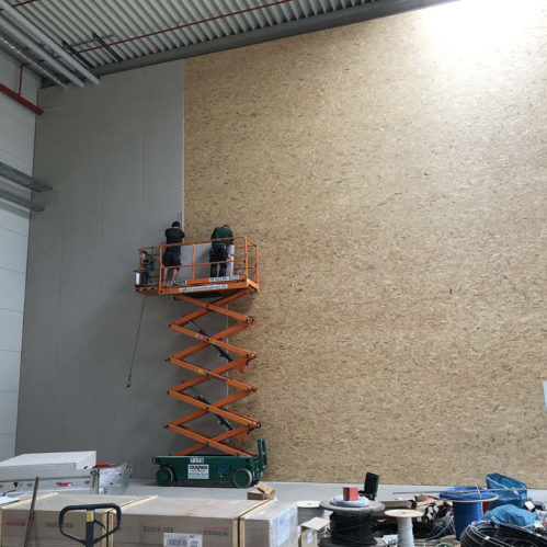 Trennwände in einer Industriehalle