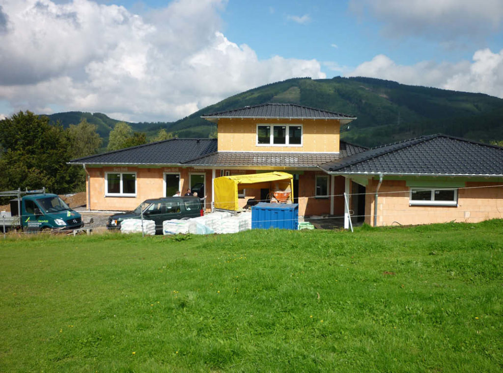 Neubau eines Dachstuhls mit 2. Geschoss